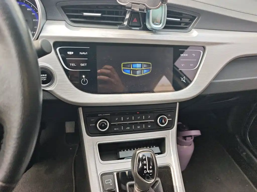 Geely Vision — миниатюра 9