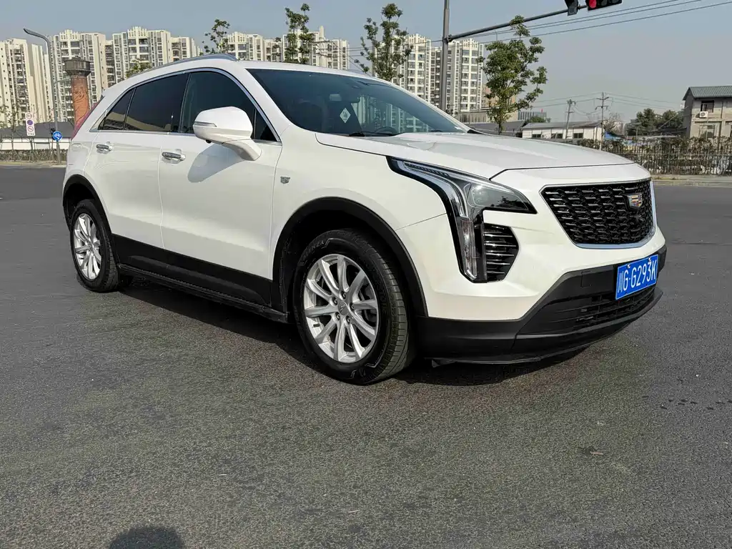 Cadillac XT4 2018 28T