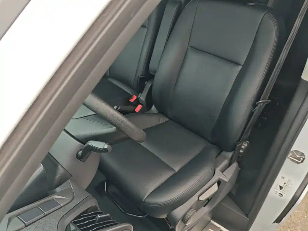 Ford Transit — миниатюра 15