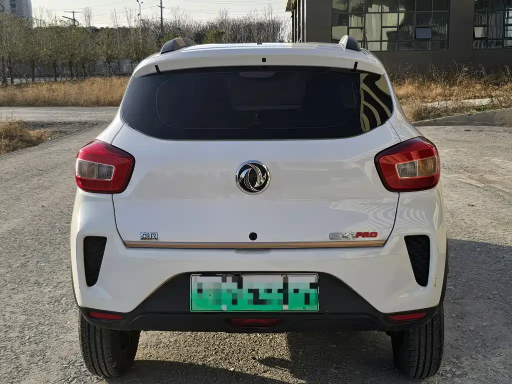 DONGFENG EX1