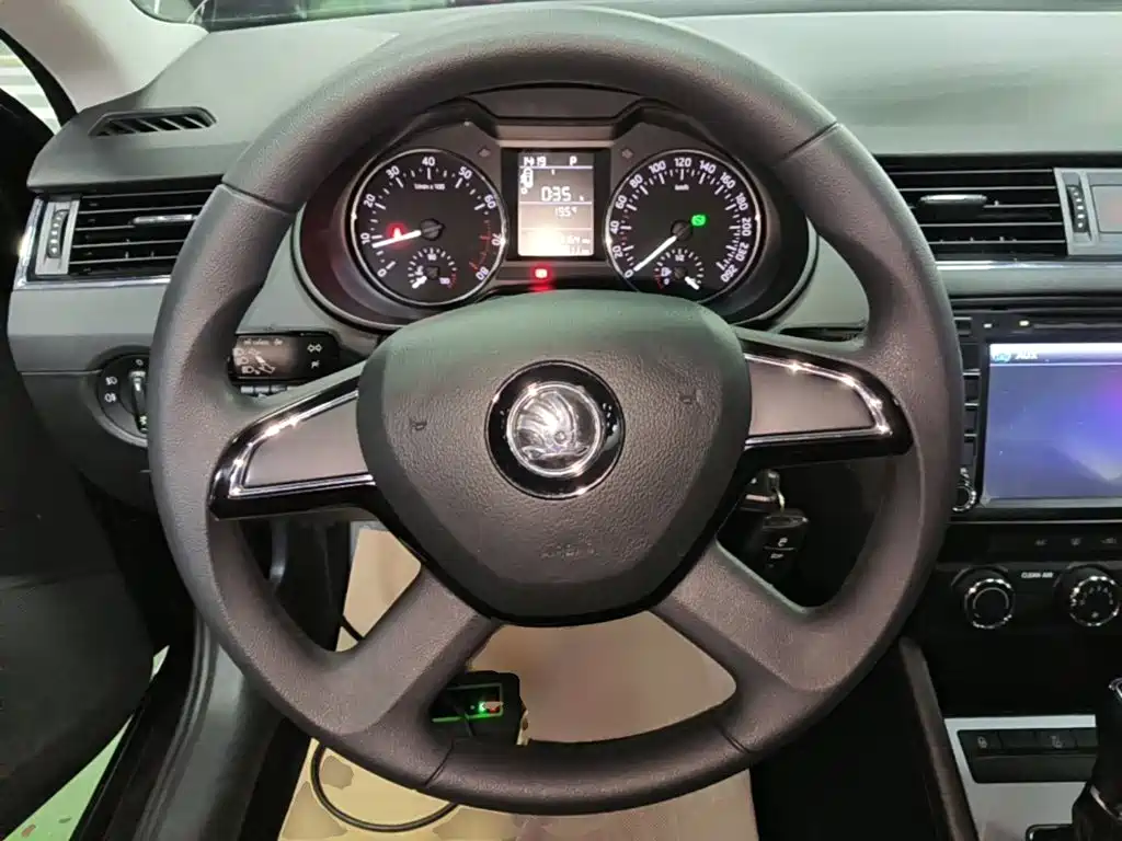 Skoda Octavia — миниатюра 11