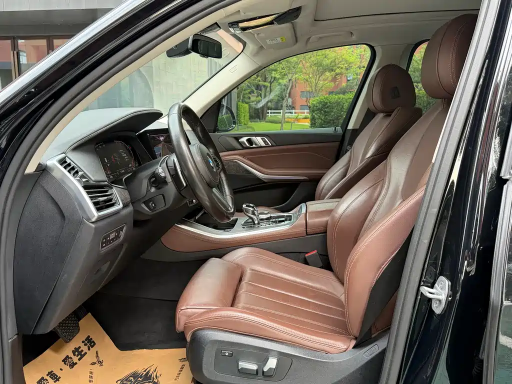 BMW X5 (Import) — миниатюра 16