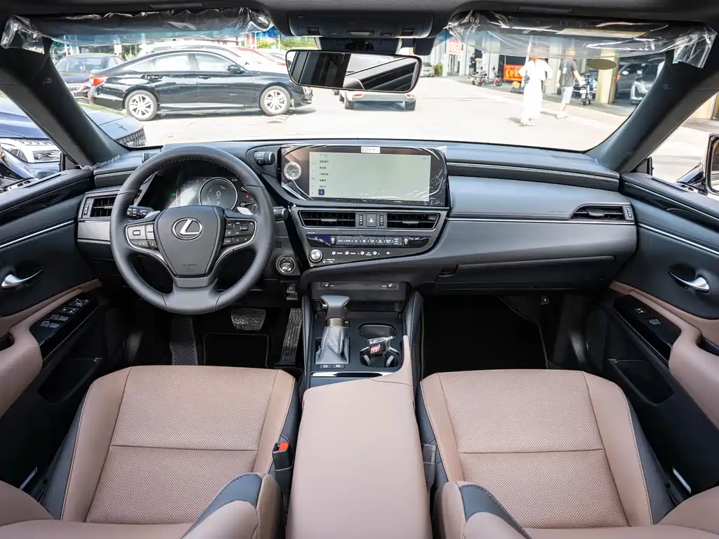 Lexus ES — миниатюра 13