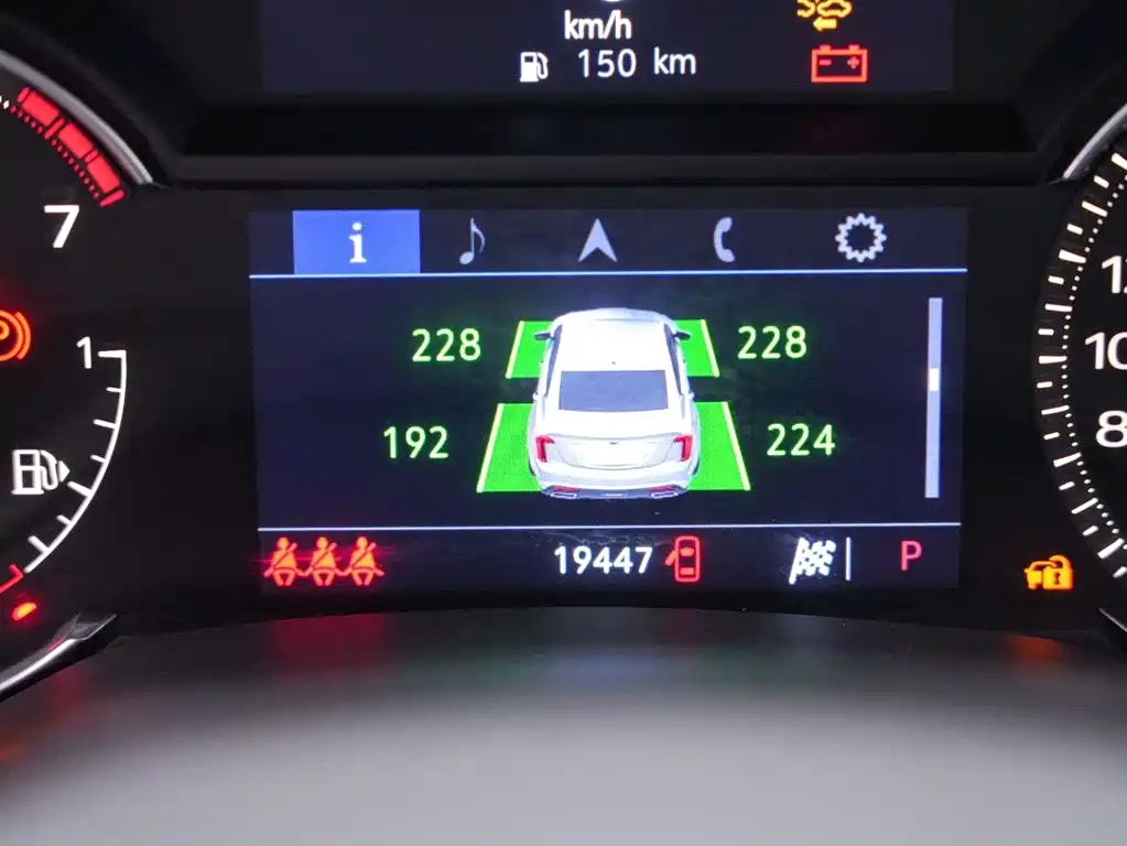 Cadillac CT5 — миниатюра 14
