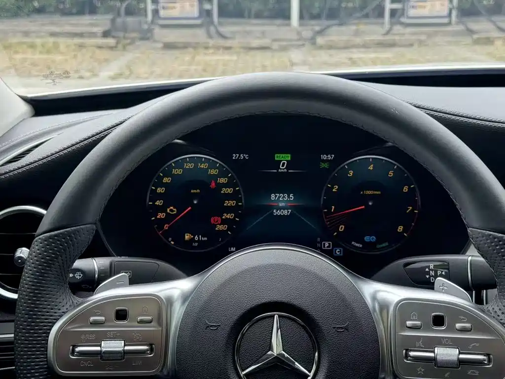 Mercedes-Benz C-Class — миниатюра 6