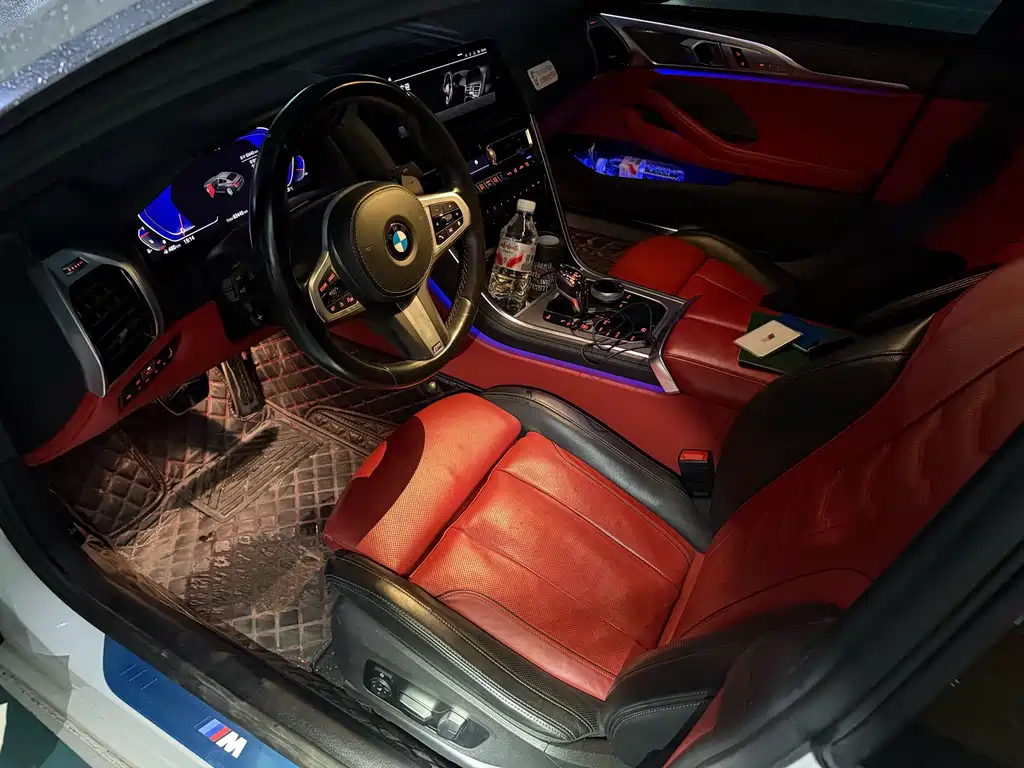 BMW 8 Series — миниатюра 3