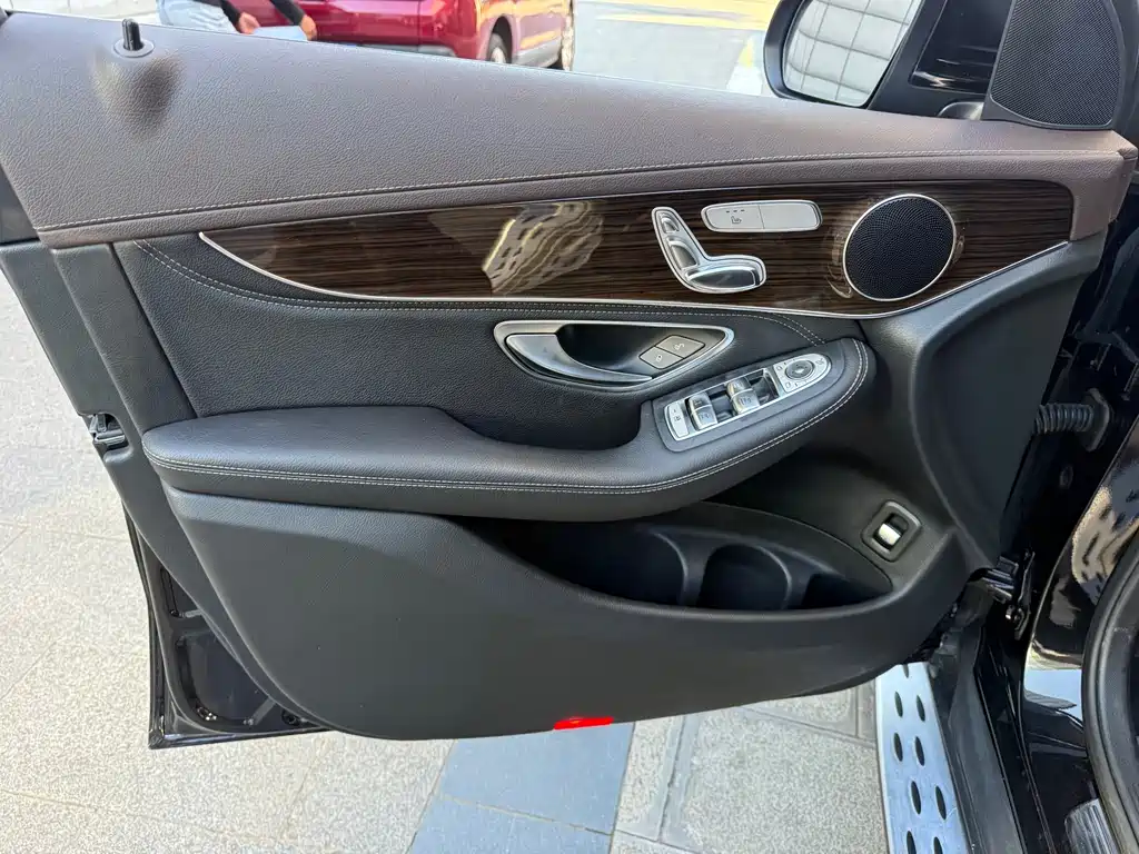 Mercedes-Benz GLC — миниатюра 17