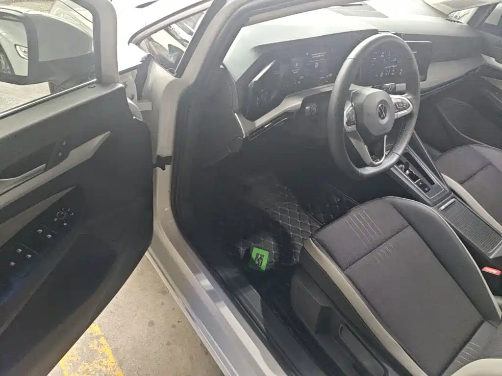 Volkswagen Golf — миниатюра 16