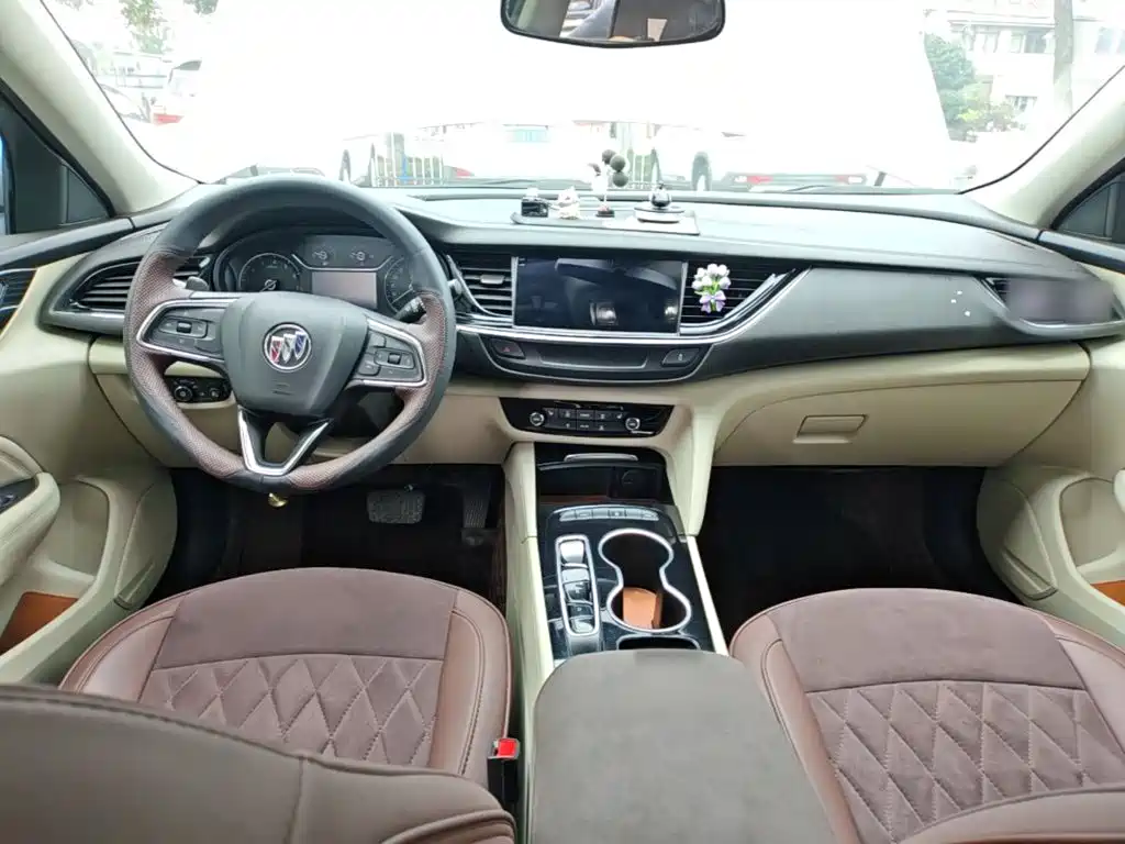 Buick Regal — миниатюра 10