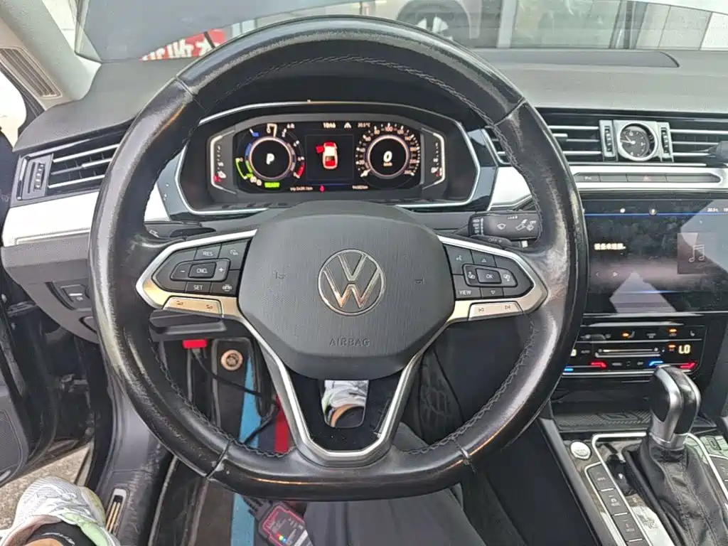 Volkswagen Magotan PHEV — миниатюра 11