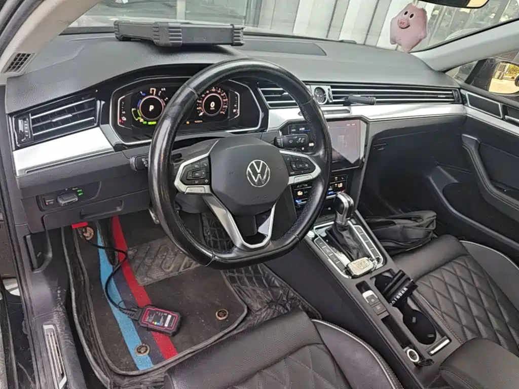 Volkswagen Magotan PHEV — миниатюра 10