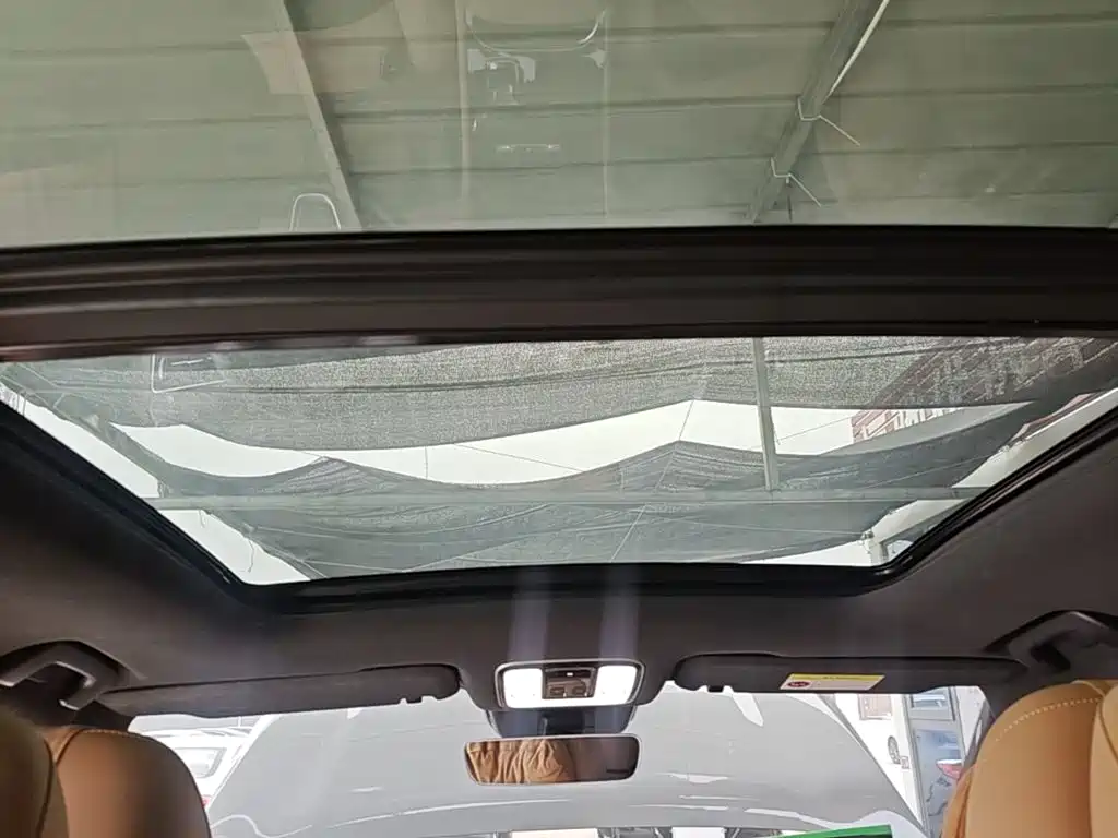 Li Auto Li ONE — миниатюра 18