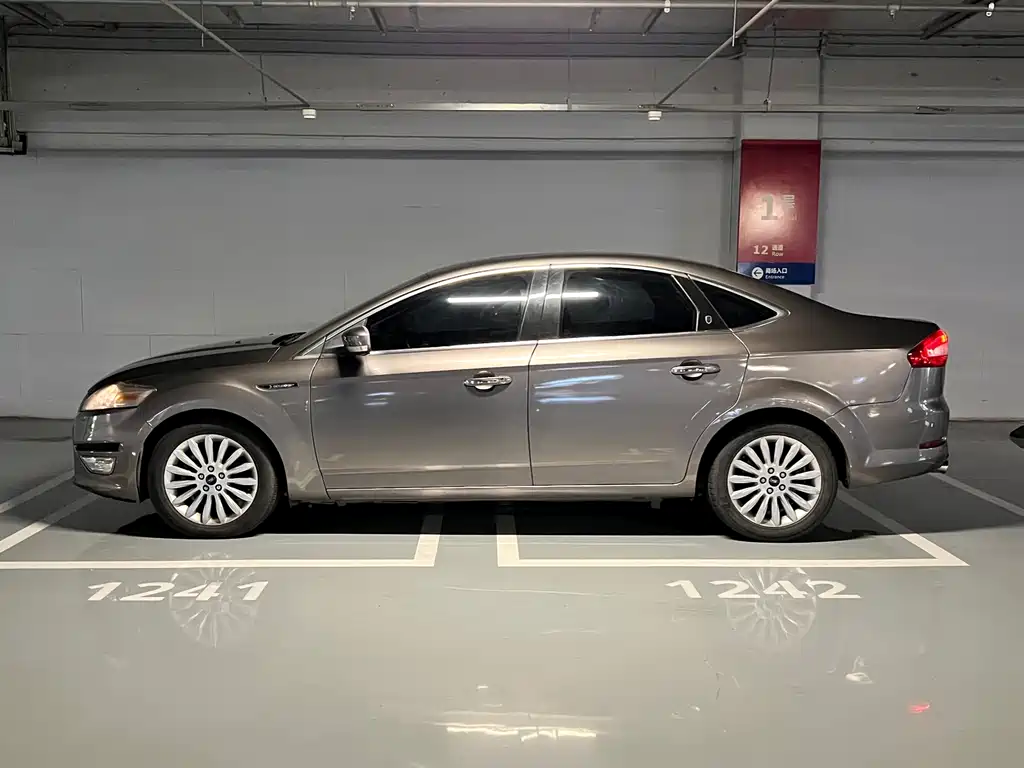 Ford Mondeo Zhisheng — миниатюра 4