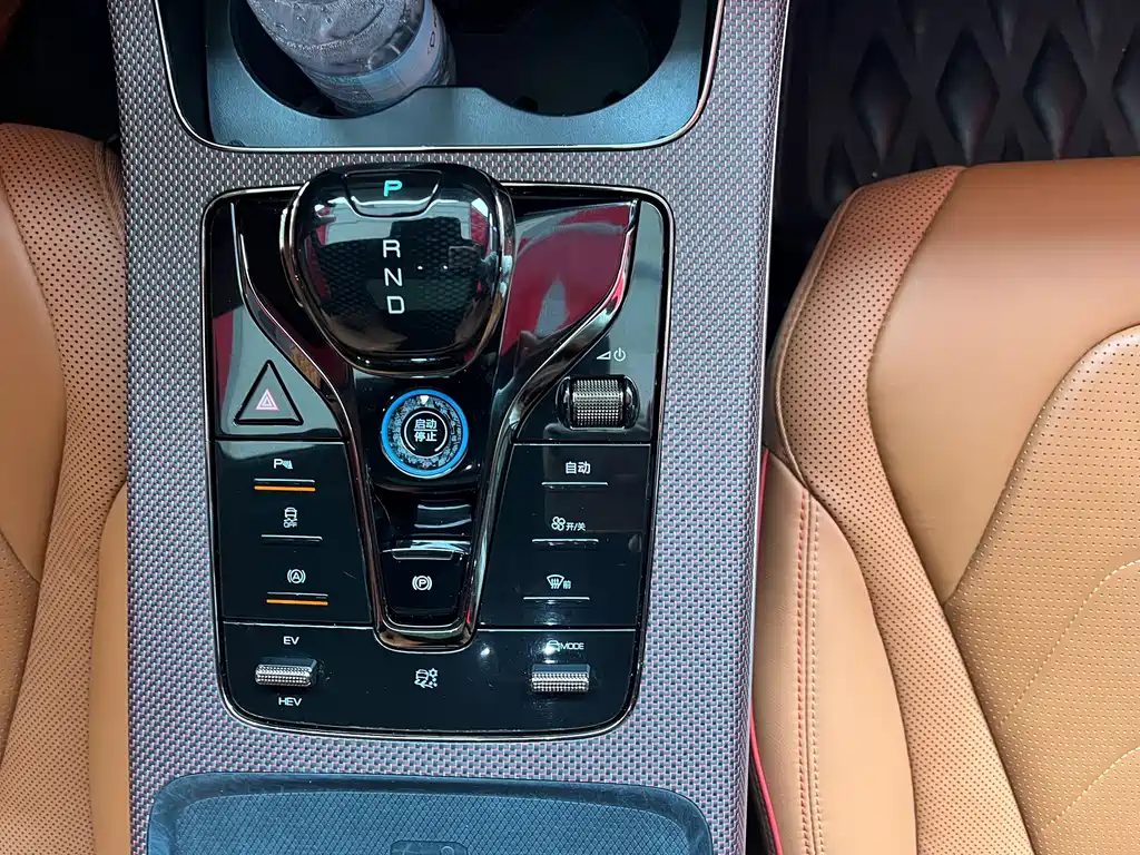 BYD Han — миниатюра 8