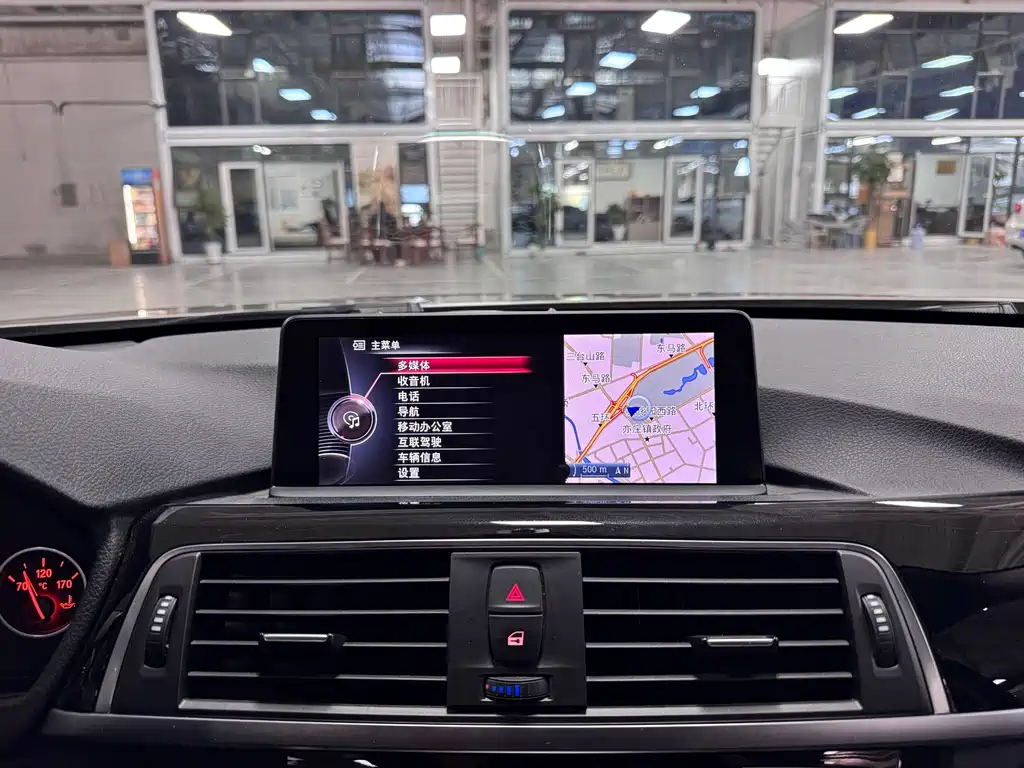 BMW 3 Series — миниатюра 19