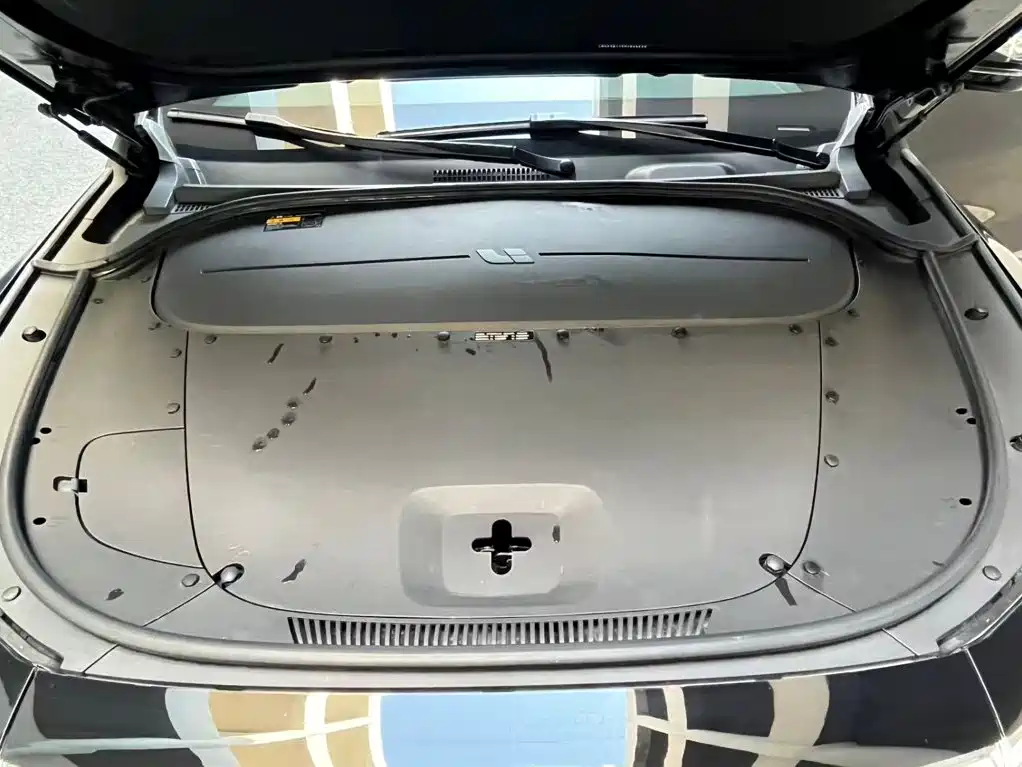 Li Auto Li ONE — миниатюра 7