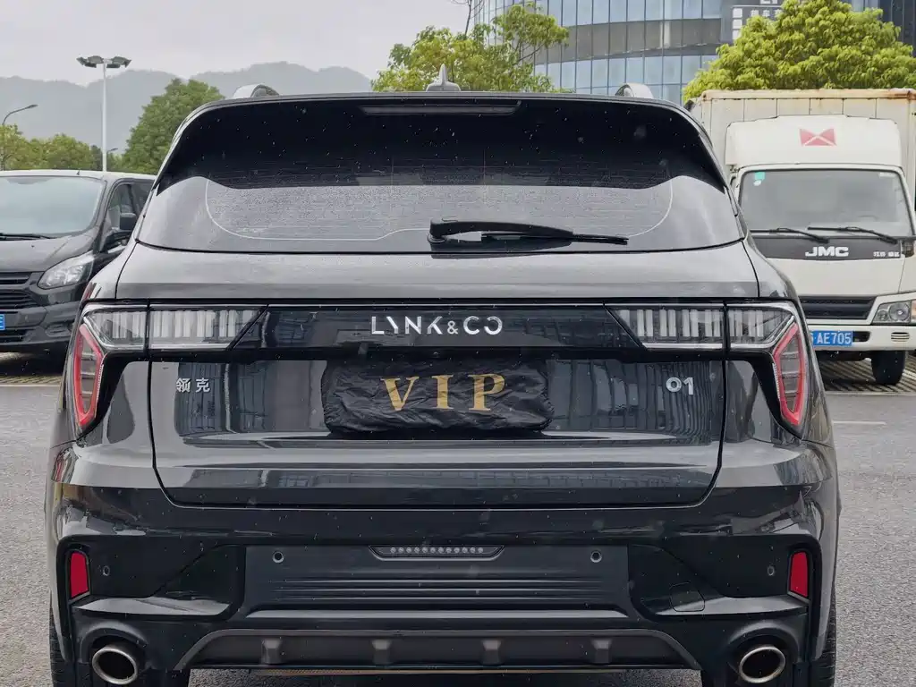 Lynk & Co 01 — миниатюра 4