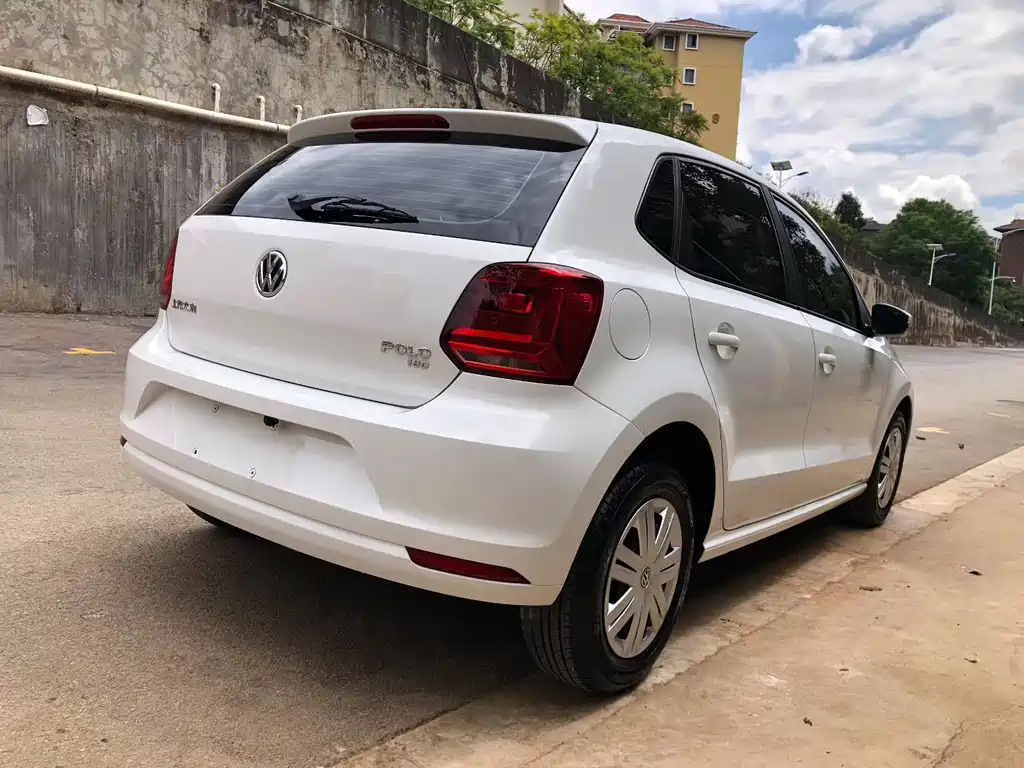 Volkswagen Polo — миниатюра 8