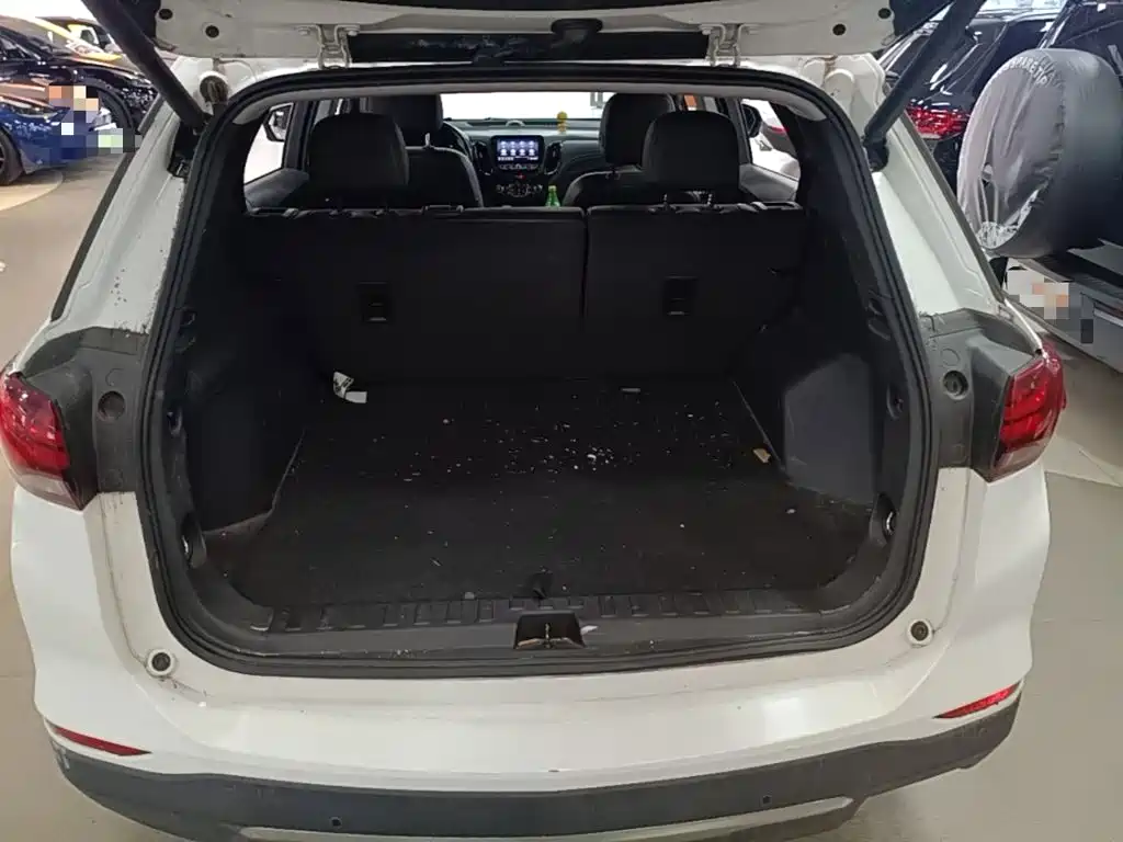 Chevrolet Equinox — миниатюра 19