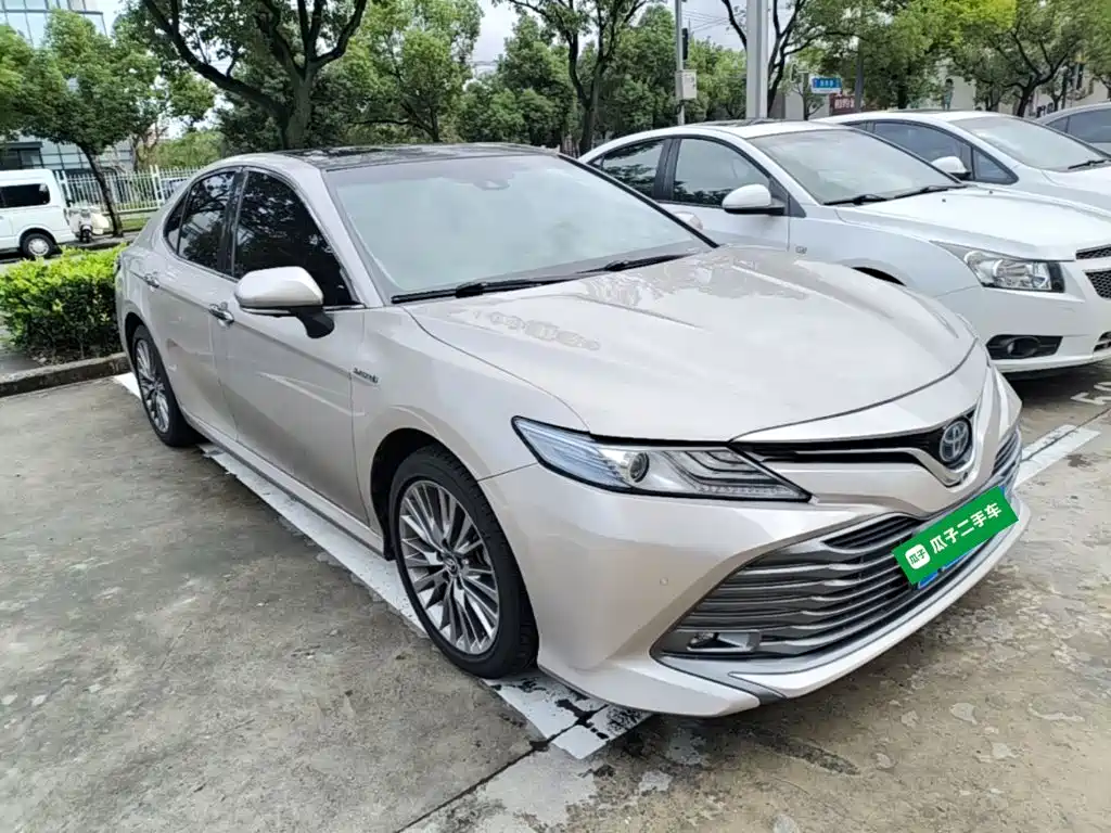 Toyota Camry — миниатюра 4