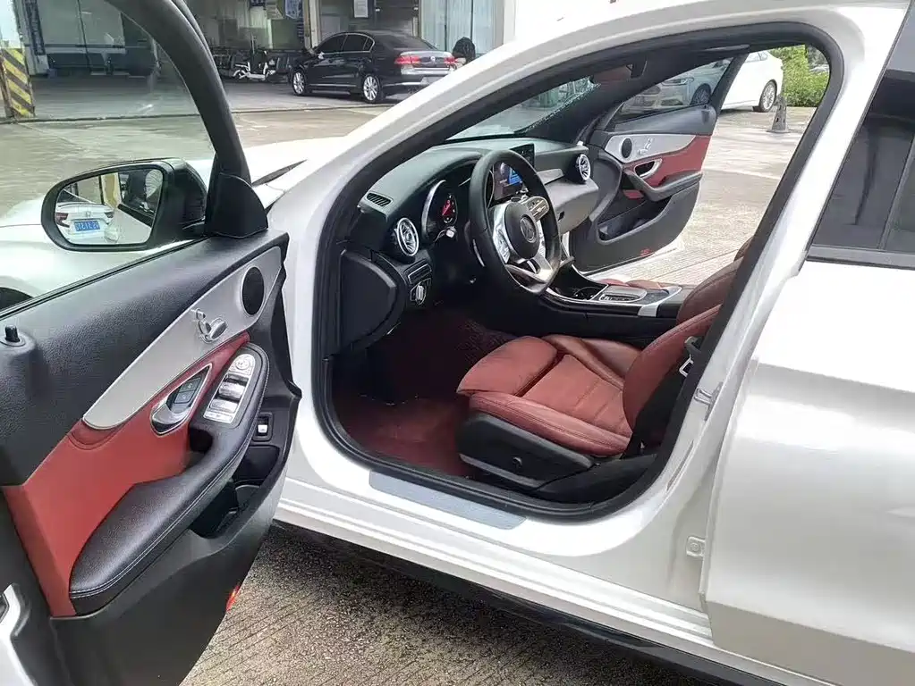 Mercedes-Benz C-Class — миниатюра 4