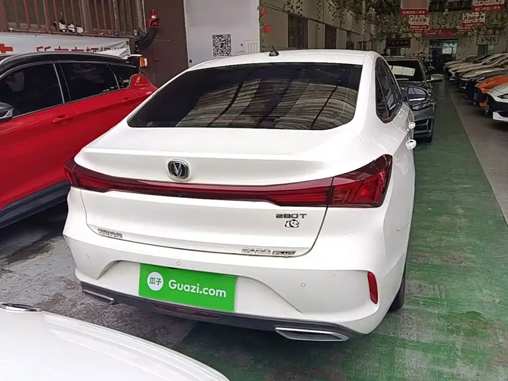 Changan Eado — миниатюра 4