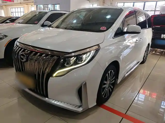 GAC Trumpchi M8