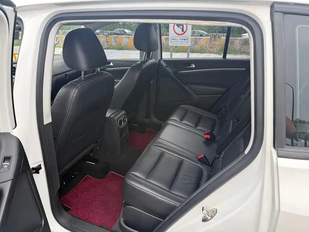 Volkswagen Tiguan — миниатюра 8