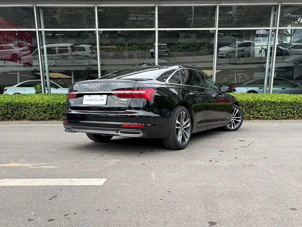 Audi A6L 2022 40 TFSI Luxury
