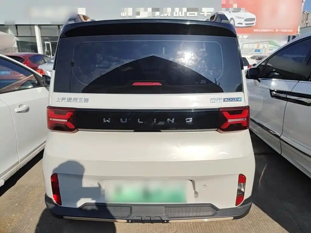 Wuling MINIEV — миниатюра 6