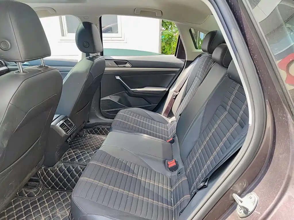 Volkswagen Lavida — миниатюра 8