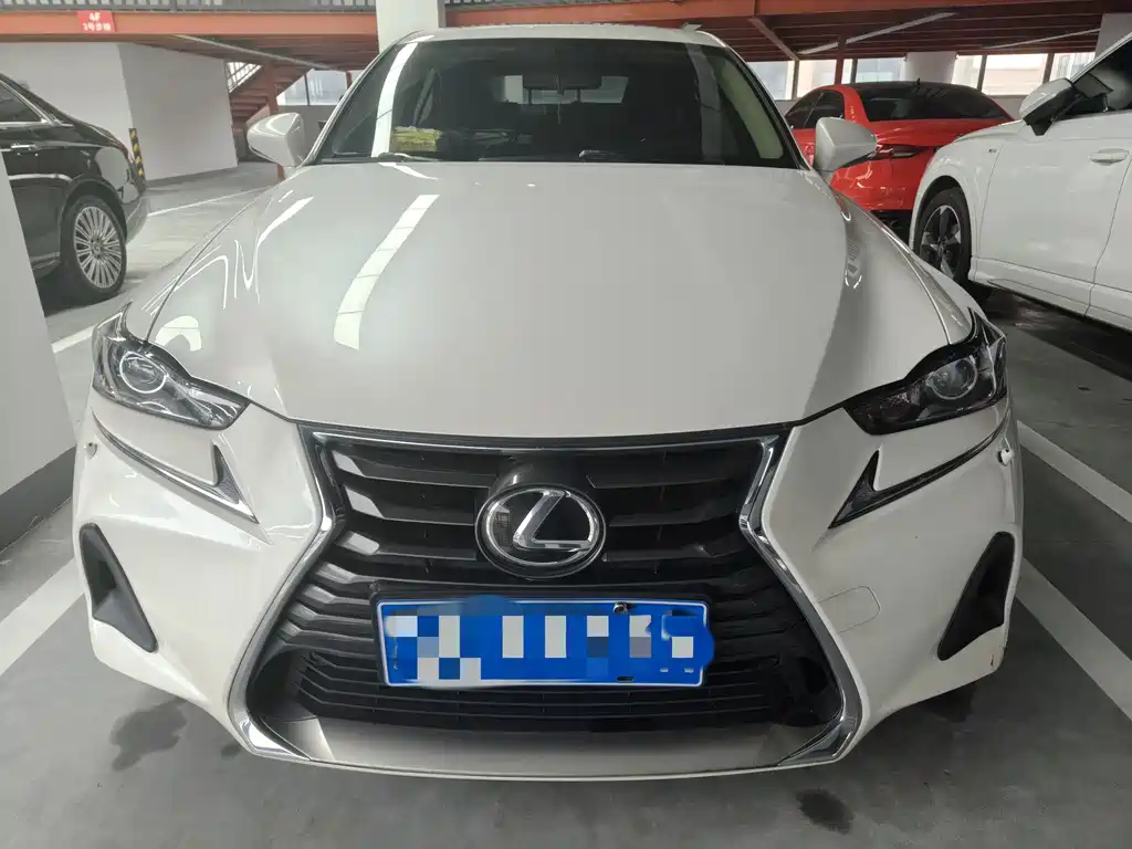 Lexus IS — миниатюра 2