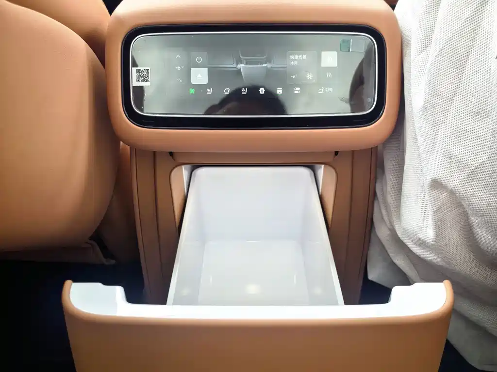 Leapmotor Leapmotor D19 — миниатюра 14