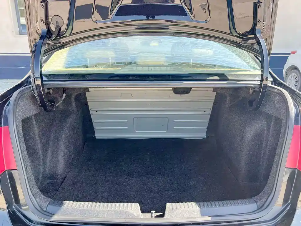 Volkswagen Santana — миниатюра 17