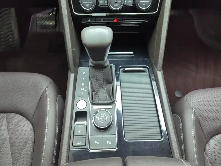 Volkswagen Teramont — миниатюра 16