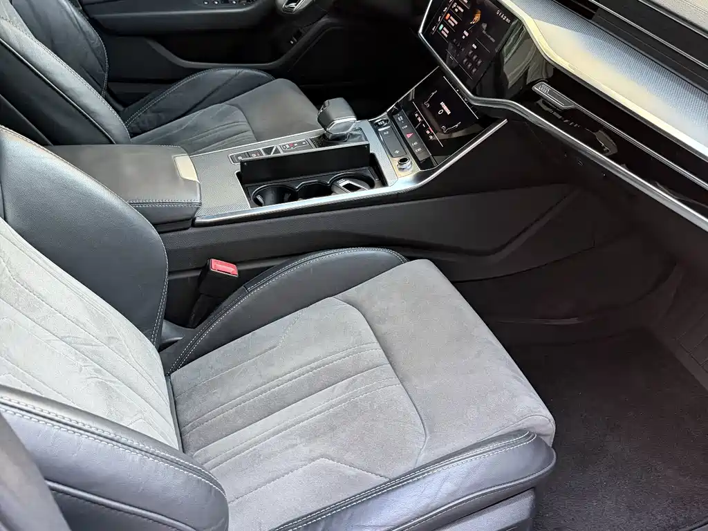Audi A6L — миниатюра 5