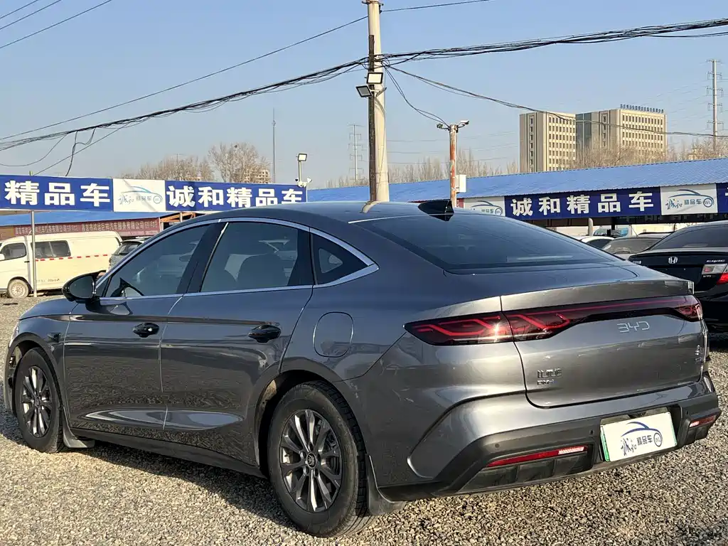 BYD QIN L