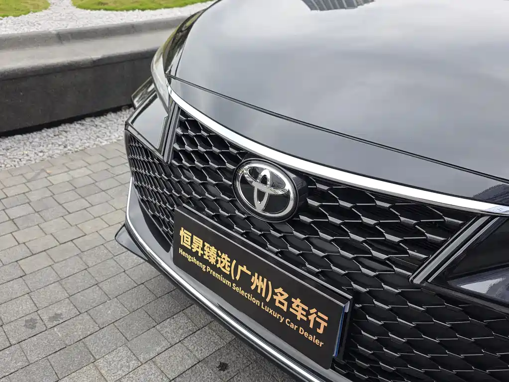 TOYOTA ASIAN DRAGON