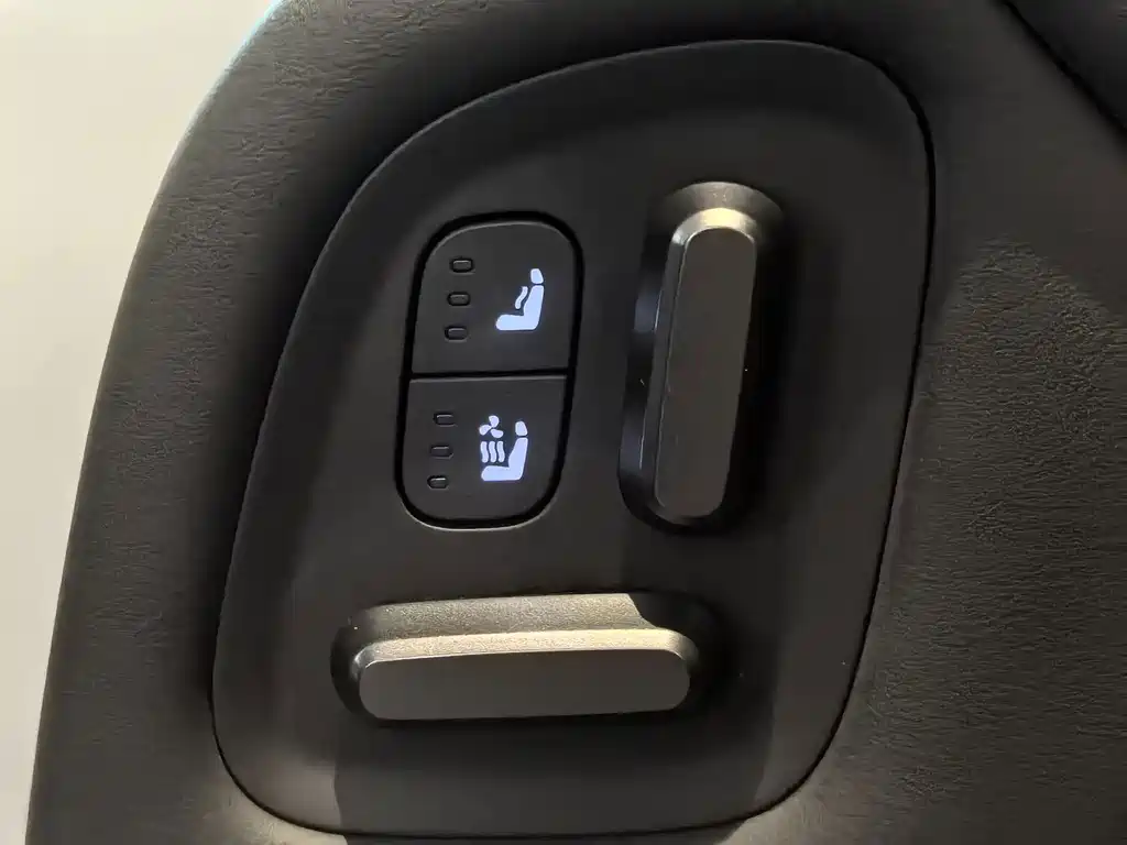 Li Auto Li MEGA — миниатюра 11