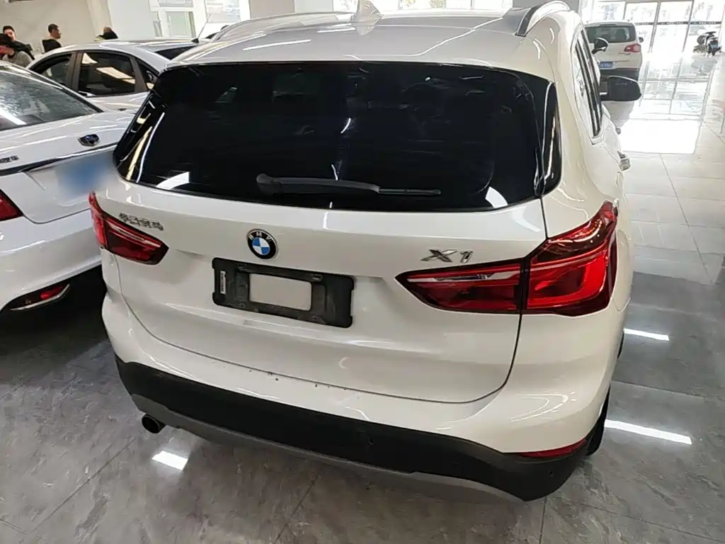 BMW X1 — миниатюра 6