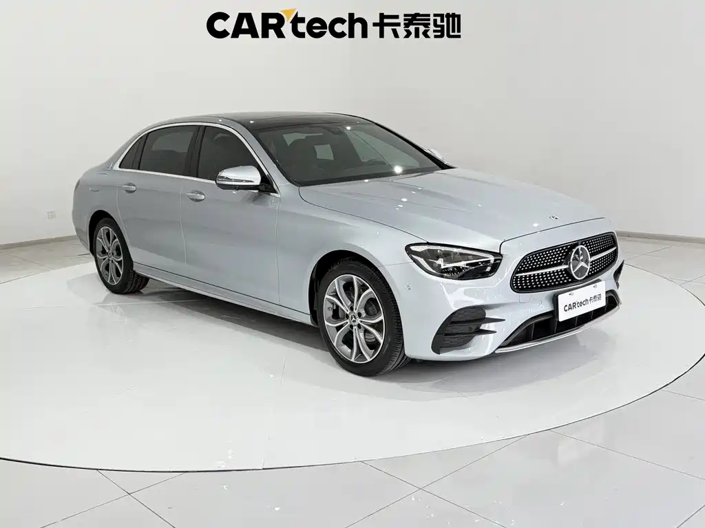 Mercedes-Benz E-Class — миниатюра 2