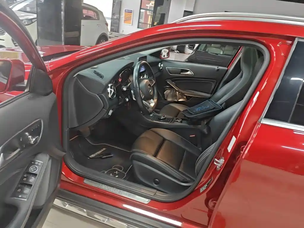 Mercedes-Benz GLA — миниатюра 15