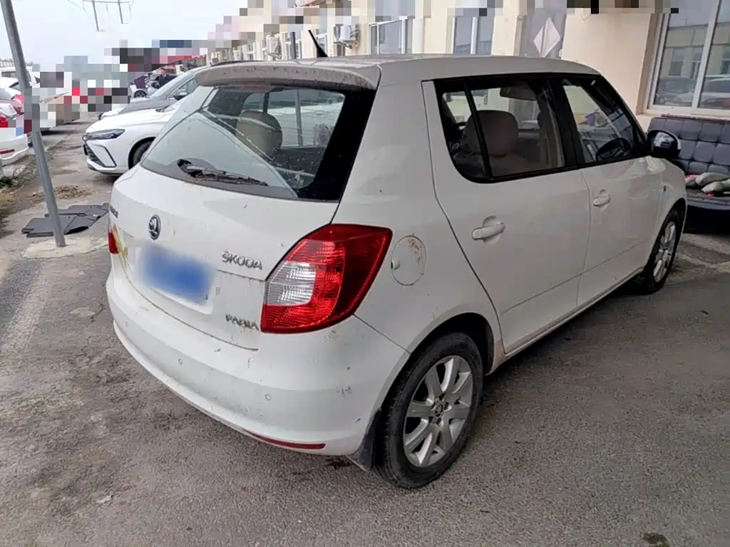 Skoda Fabia — миниатюра 7