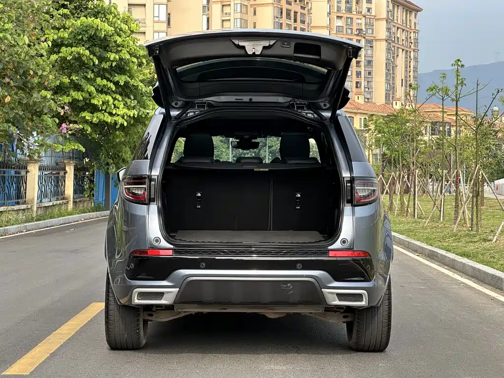 Land Rover Discovery Sport — миниатюра 18