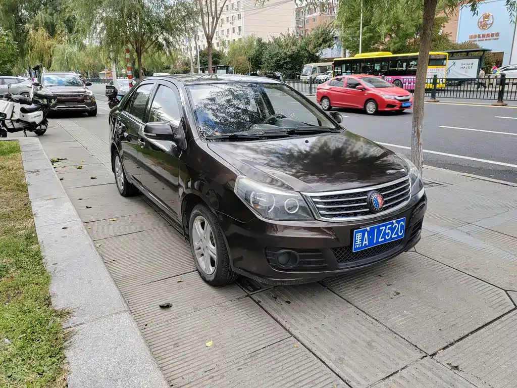 Geely King Kong 2015