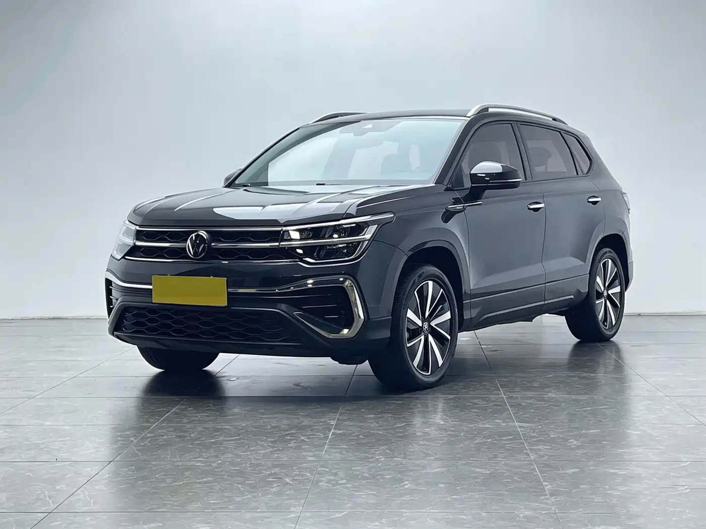途岳 2023款 300TSI 两驱皎月版 2024