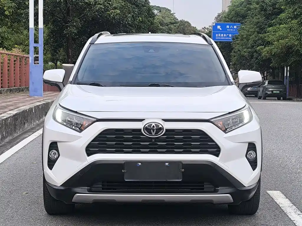 TOYOTA RAV4 RONGFANG