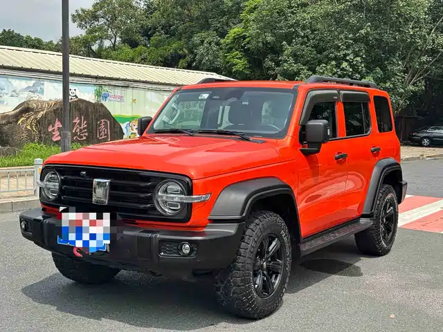 2021 TANK 300