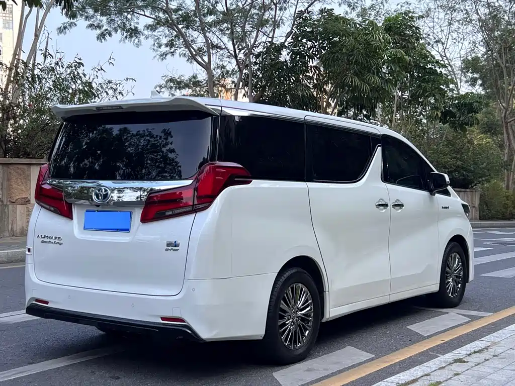 Toyota Alphard 2021 2.5L Luxury