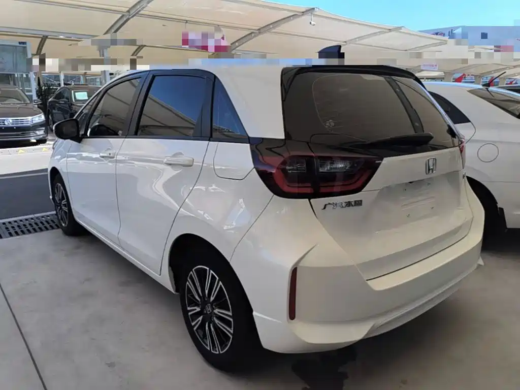 Honda Fit — миниатюра 5